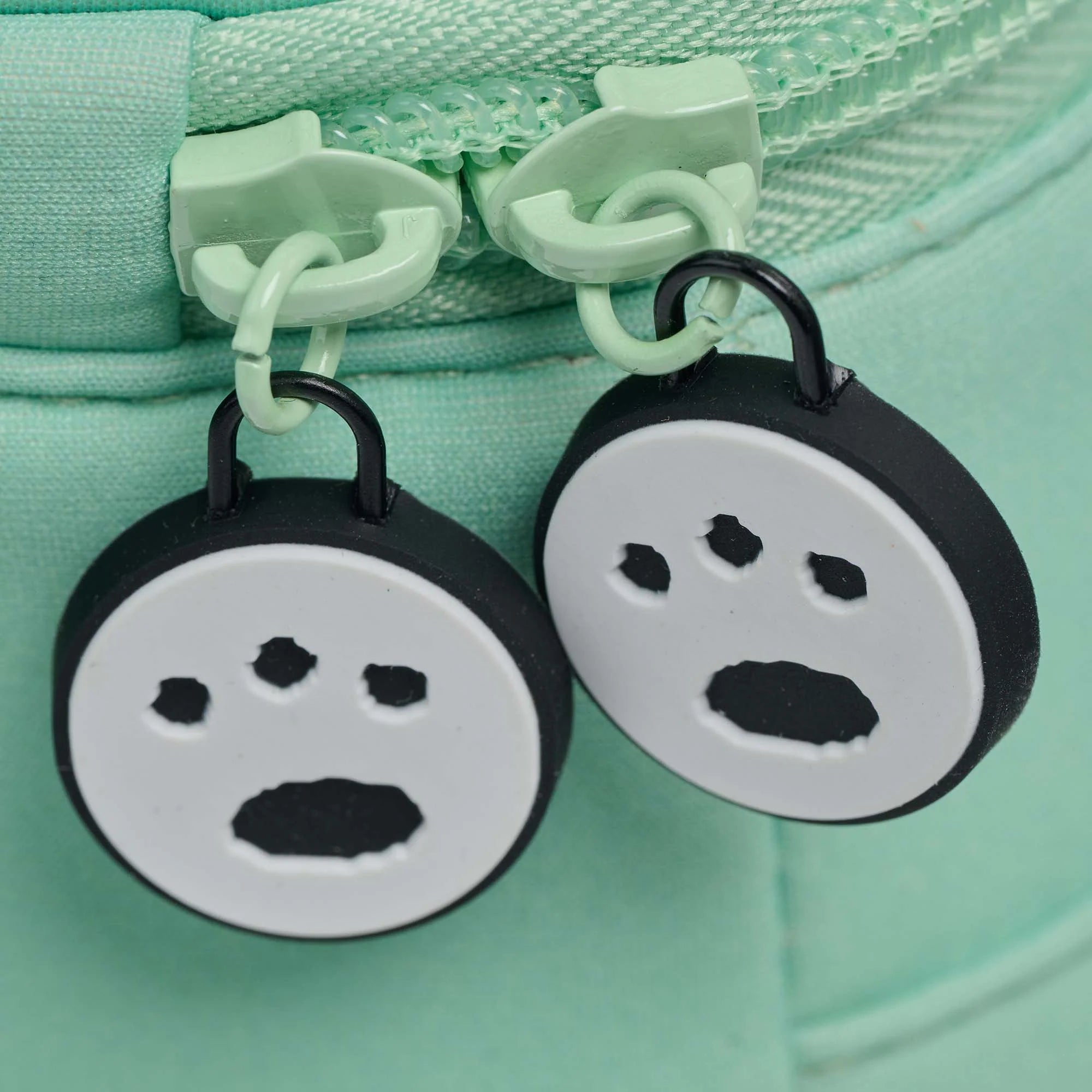 Igloo Coolers Pochacco Square Lunch Cooler Bag - Image 5